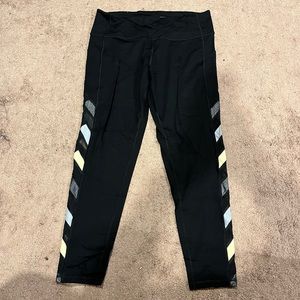 Victoria Sport Knockout Legging